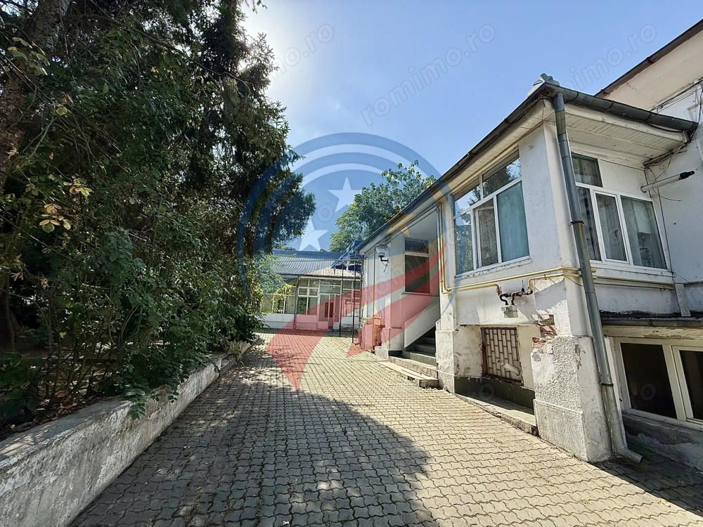 Teren 550mp/cladire birouri/ ultracentral/ Craiova/ de vanzare