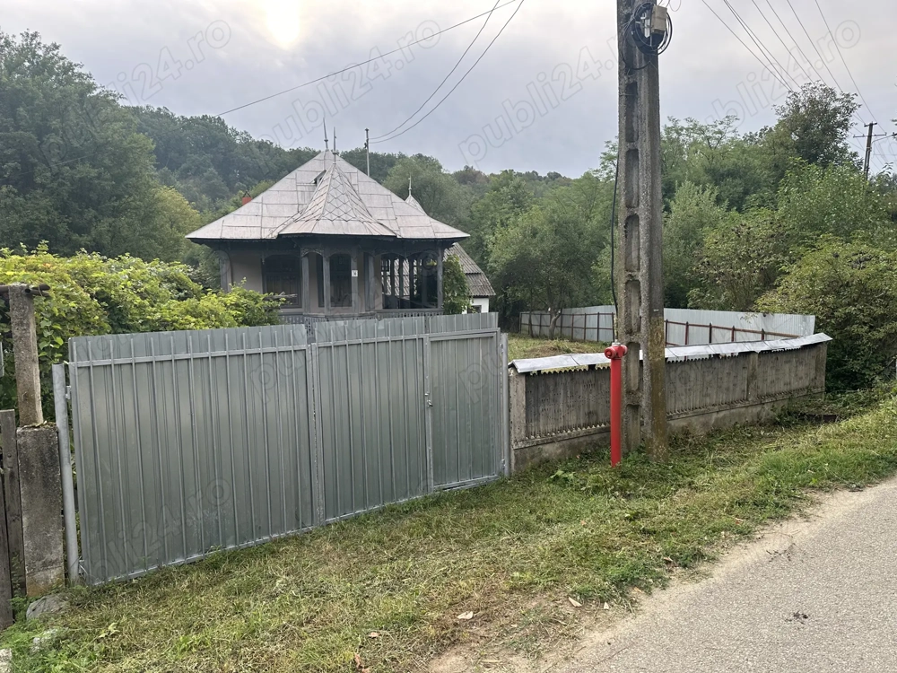 Casă de vânzare  Casă de vânzare