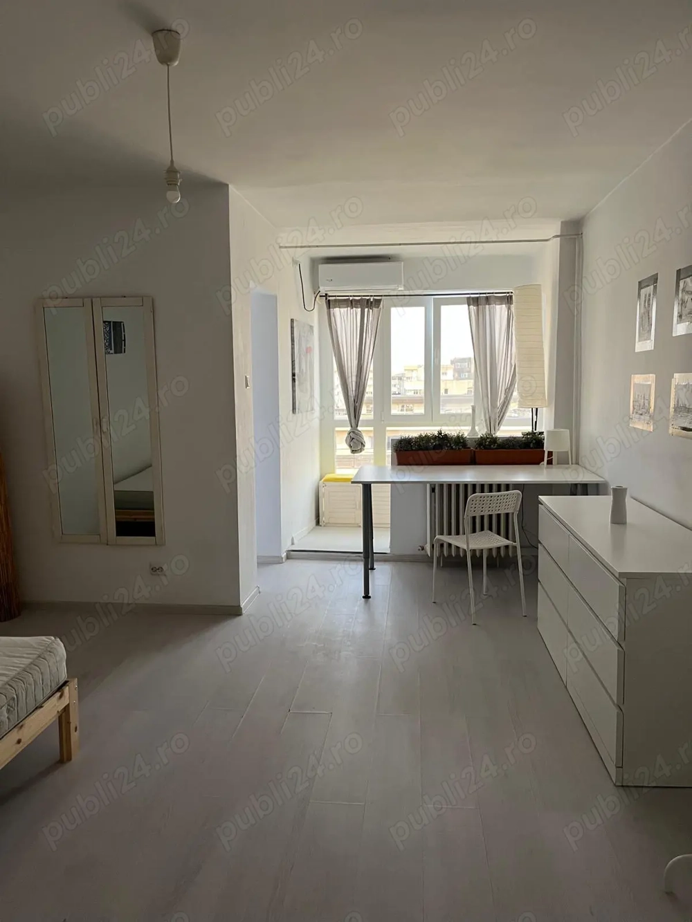 Închiriez garsonieră   Zona Iancului