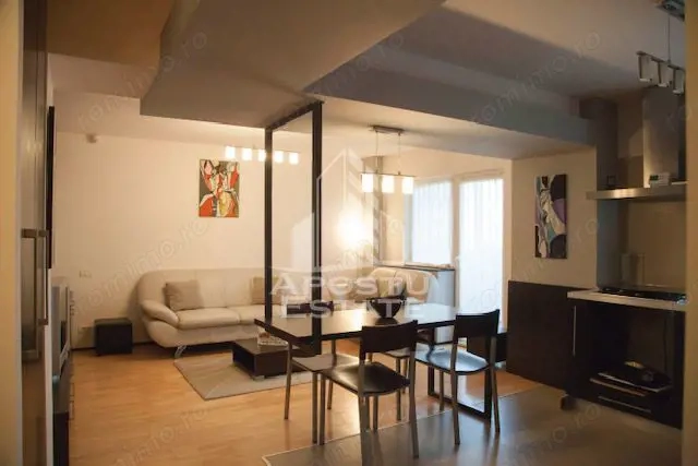 Apartament cu 3 camere, centrala proprie, zona Gh. Lazar