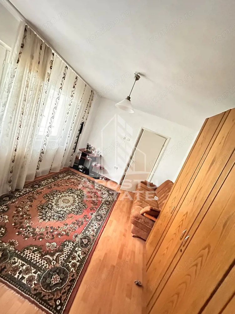 Apartament 2 camere in bloc cu lift, zona Sagului