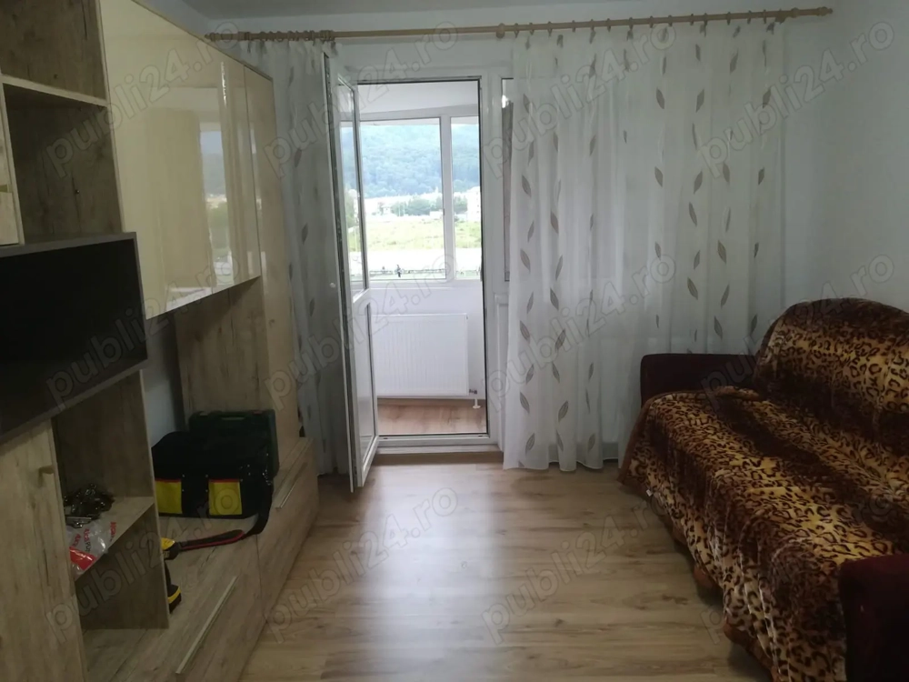 Ofer spre inchiriere apartament 2 camere, structura mare