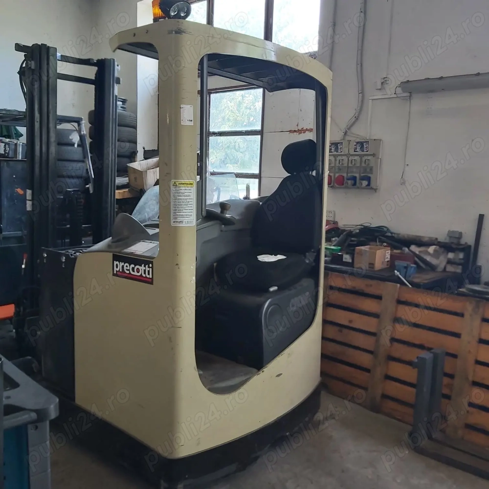 Eelectrostivuitor Crown ESR-4014