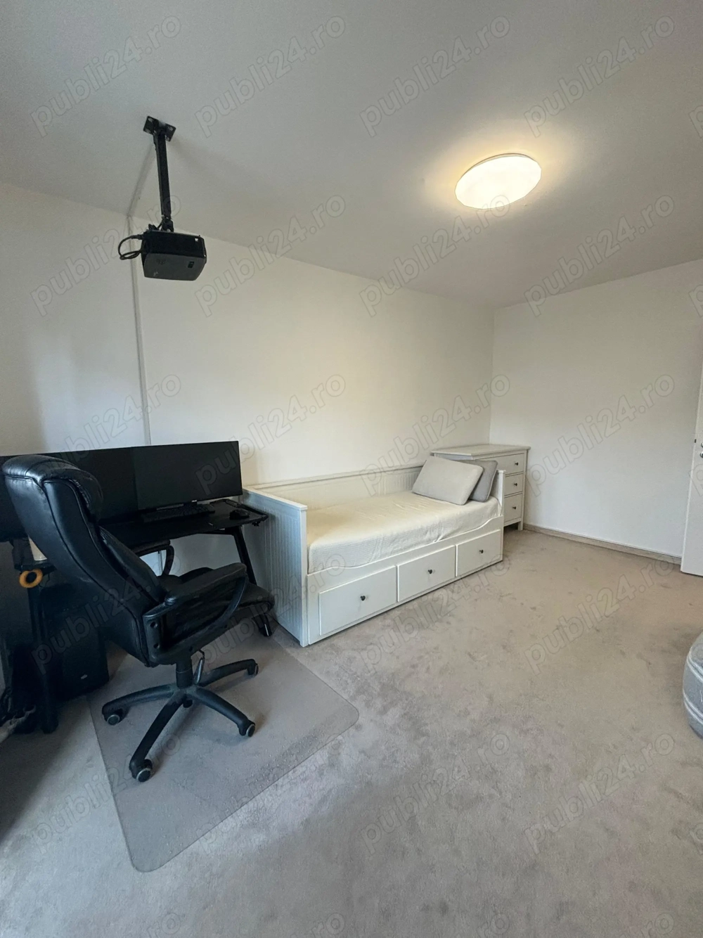 Apartament cu o cameră pt închiriat direct de la proprietar......................................... Apartament cu o cameră pt închiriat direct de la proprietar.........................................