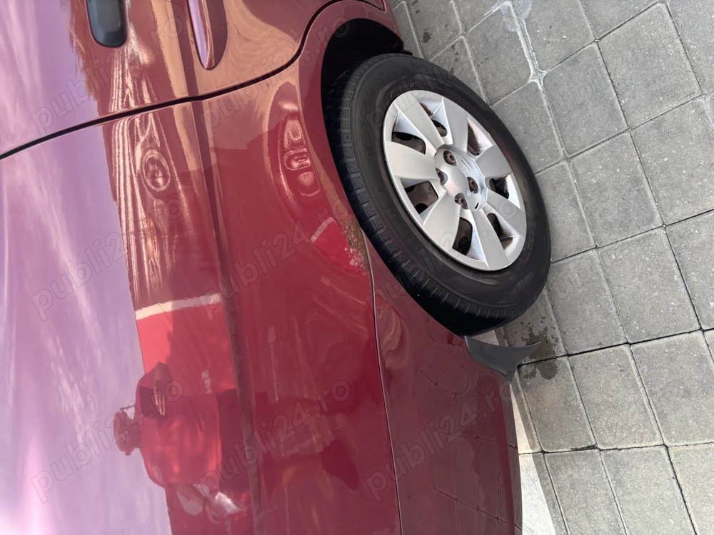 Hyundai accent, bătrân dar bun