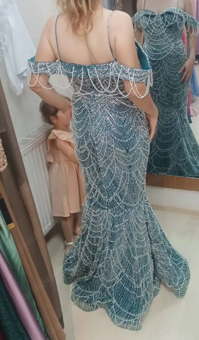 Vând rochie de nașă 