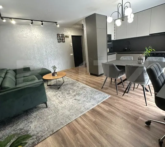 Vând apartament 2 camere ultra-modern – Cartier Unirii