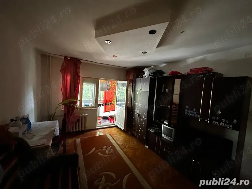 Apartament cu 3 camere  ET 1 lângă restaurant Nora Dambovita