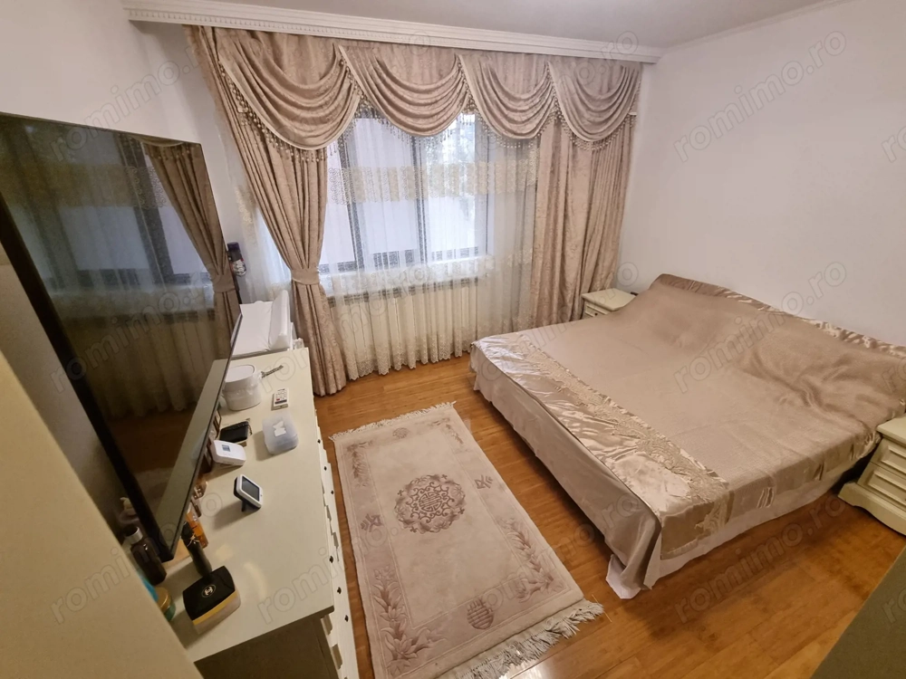 Apartament decomadat 3 camere zona Faleza Nord