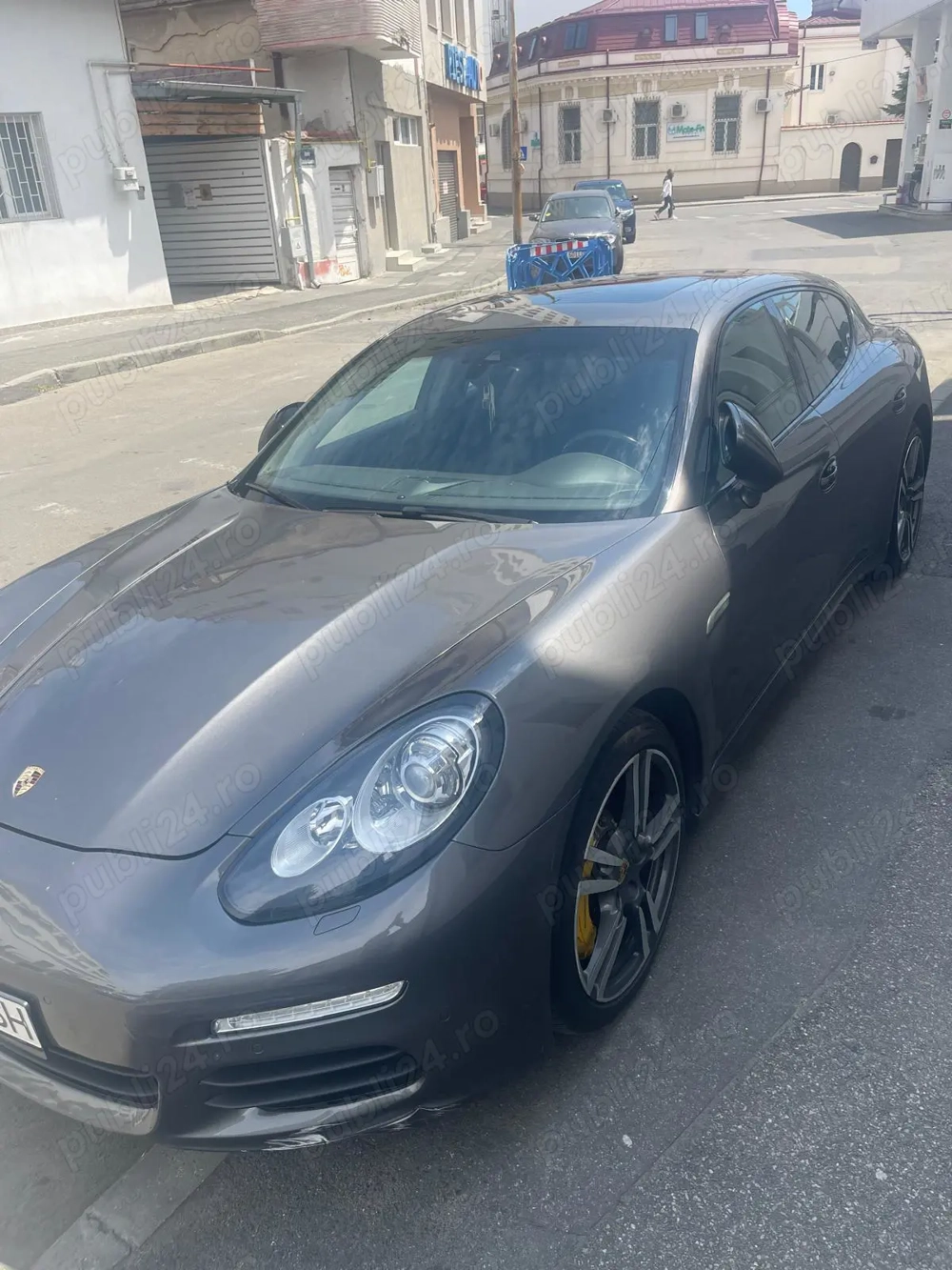 porsche Panamera ca nou