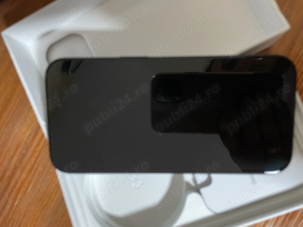 iPhone 15 Black nou 