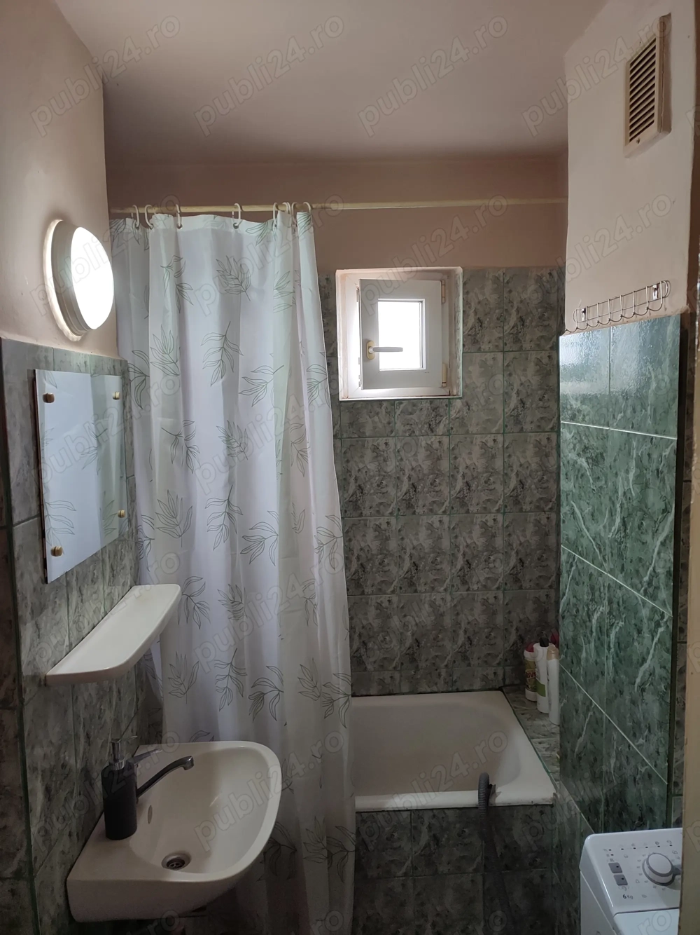 Apartament de vanzare cu 2 camere în cart Garii