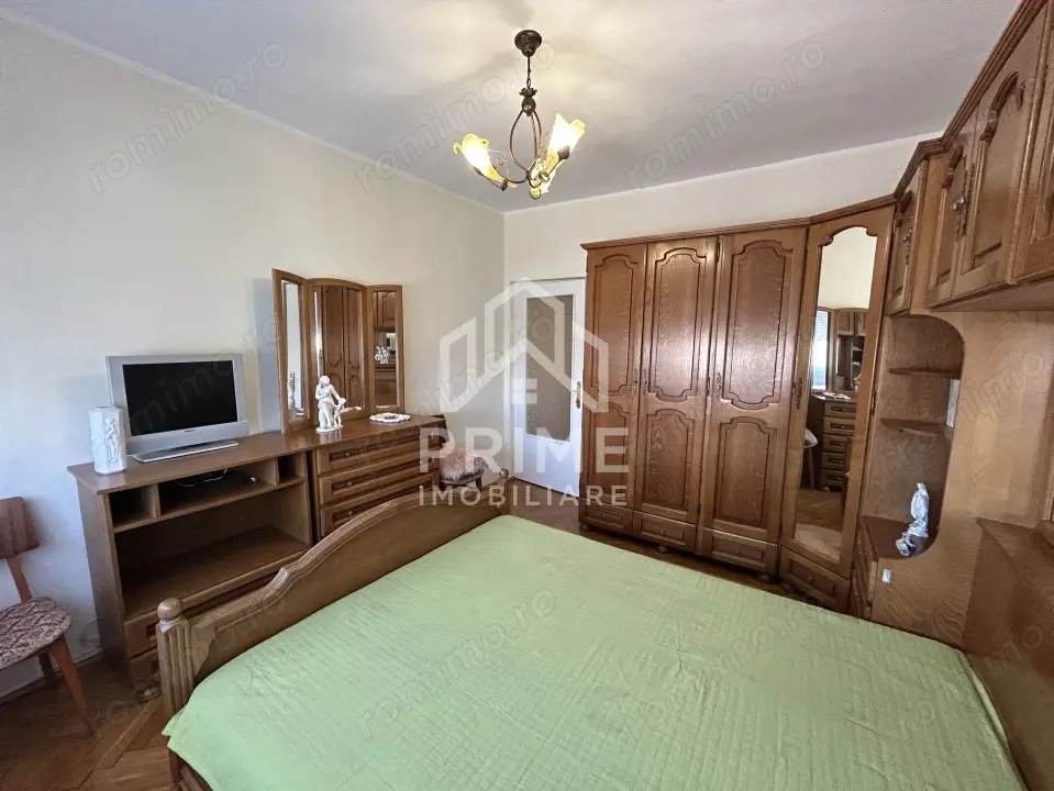 Apartament 3 camere de închiriat , 70 mp , Zona Cetate 