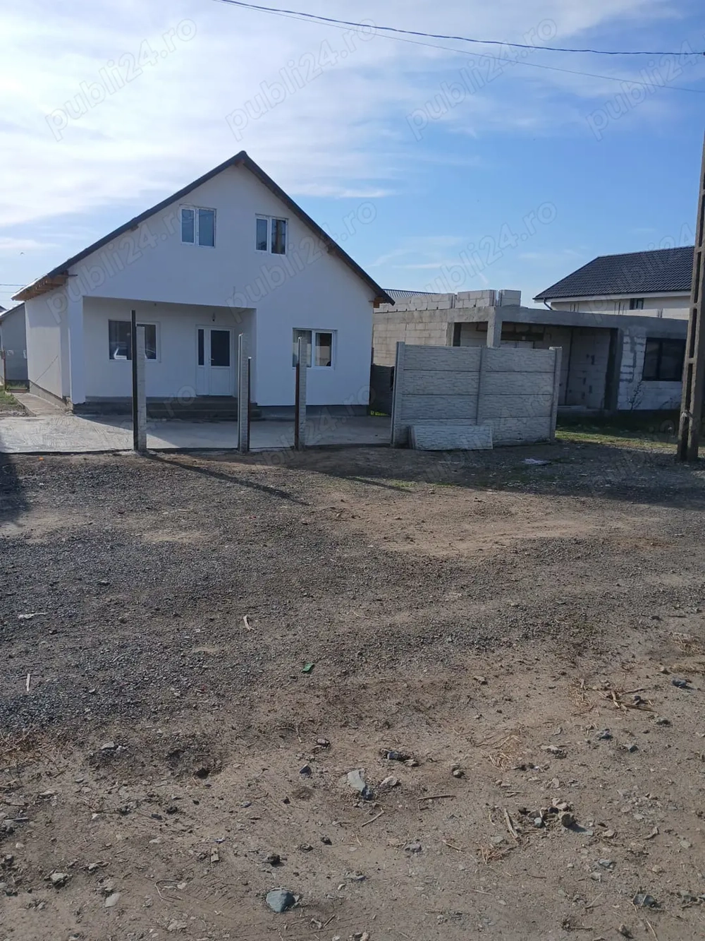 Vindem Casa in Lumina Vindem Casa in Lumina