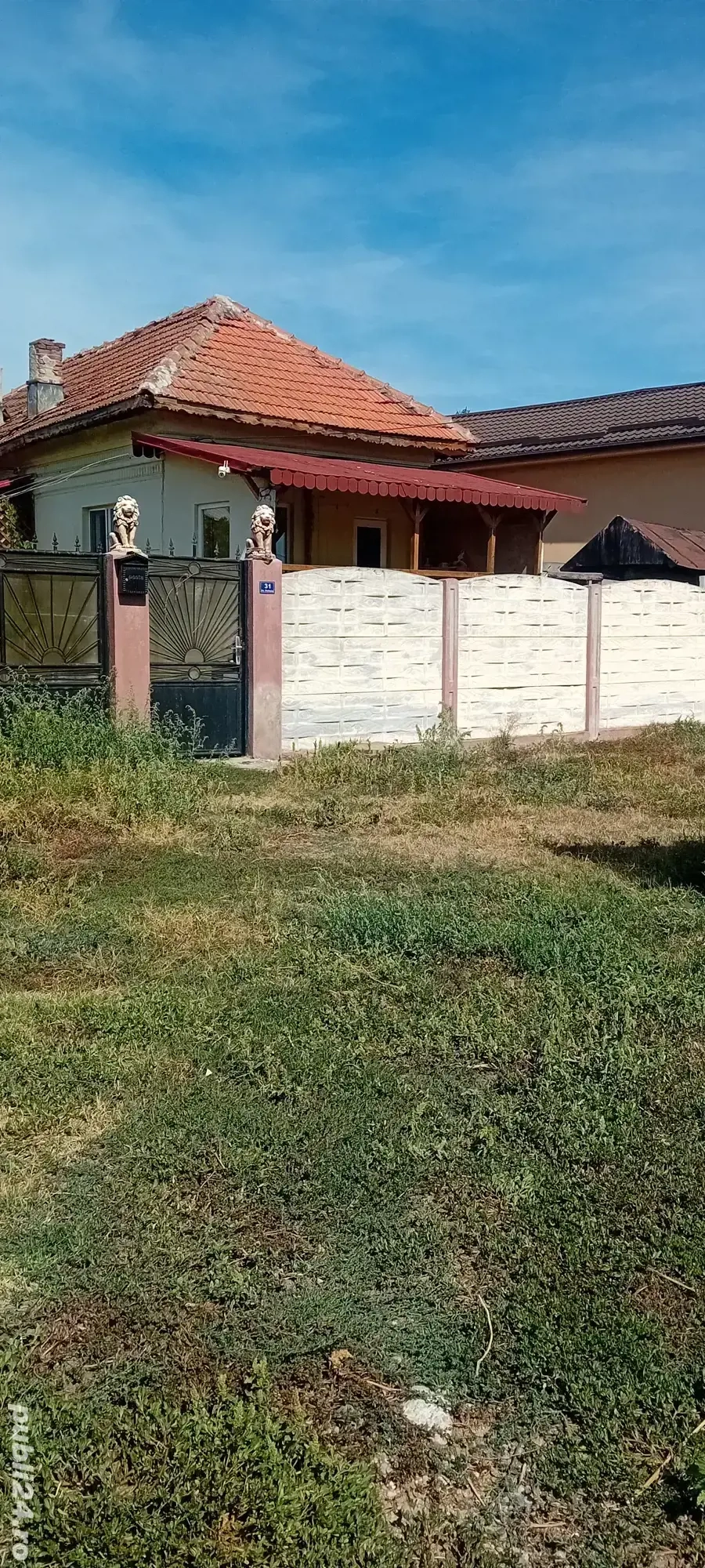 Casă de vânzare  Casă de vânzare