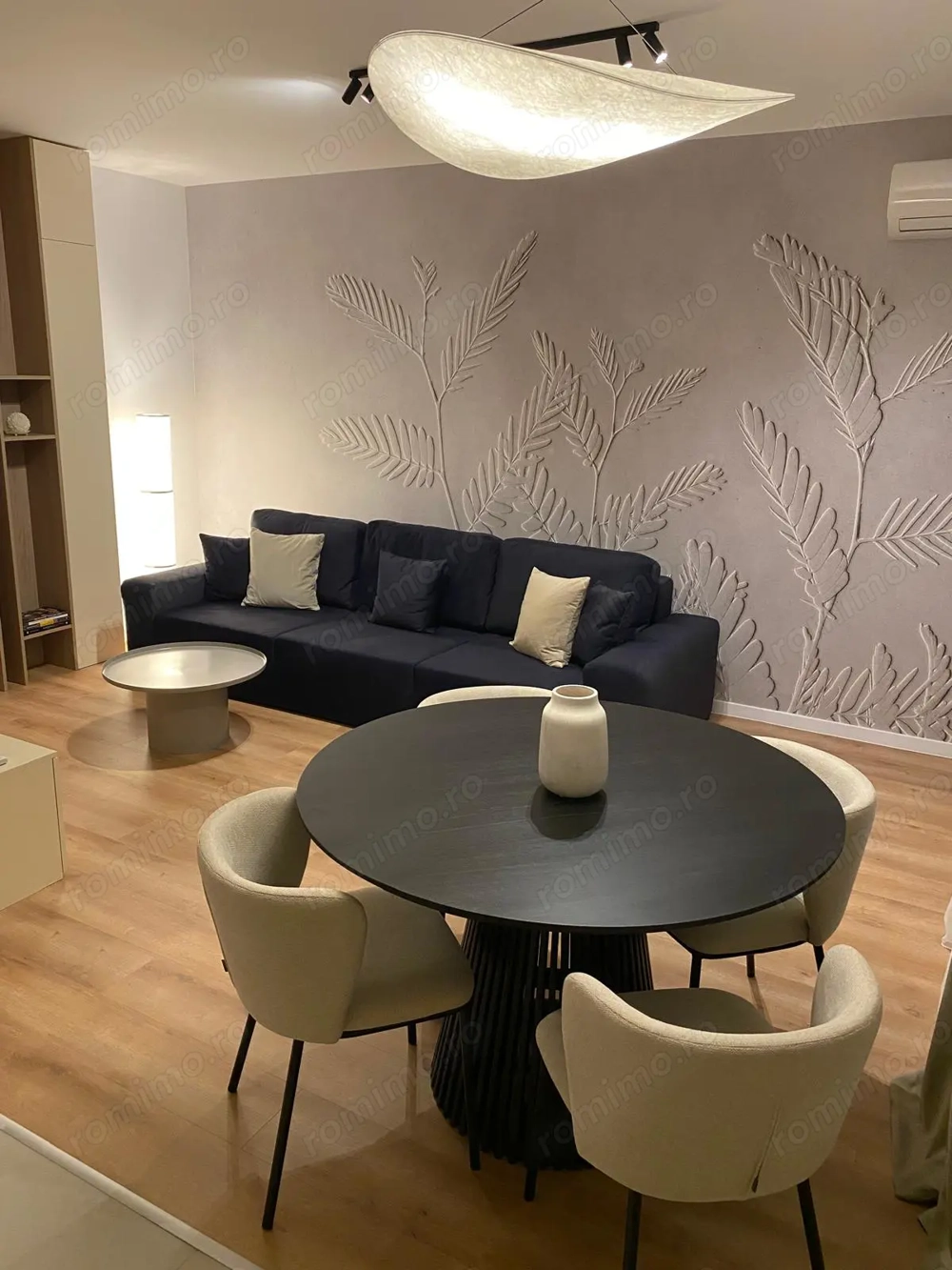 Apartament cu 2 camere in zona centrala 