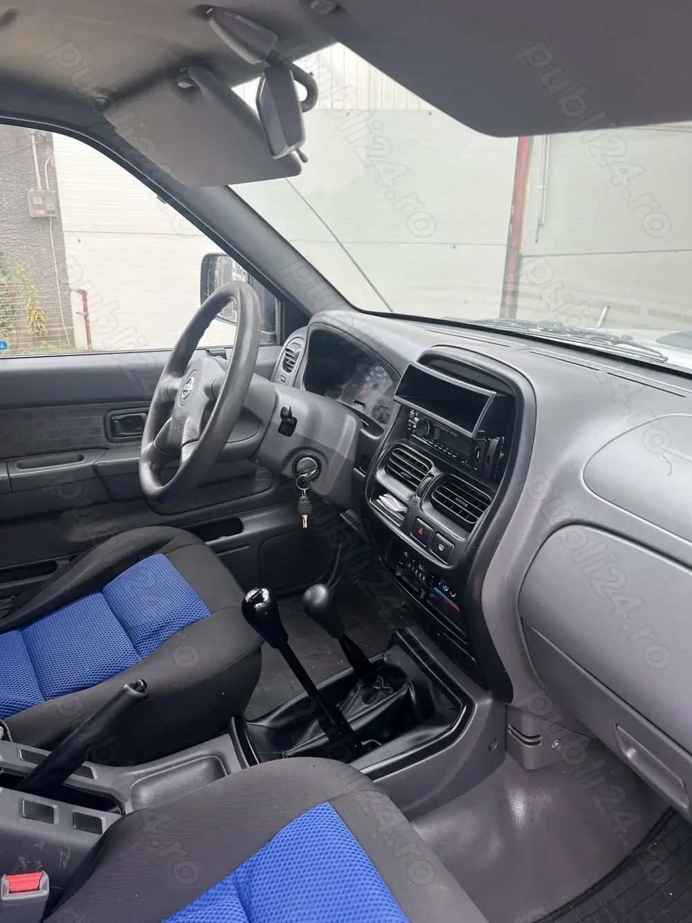 Vând Nissan Navara Vând Nissan Navara