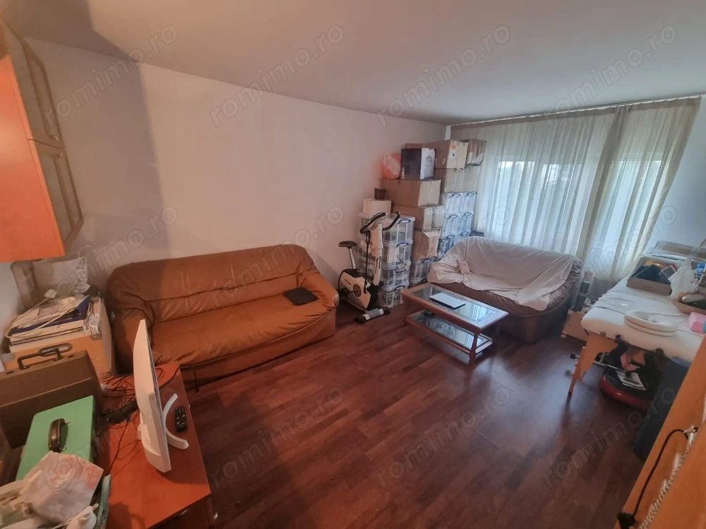 Faleza nord-apartament 4 camere decomandat cu gaze Faleza nord-apartament 4 camere decomandat cu gaze