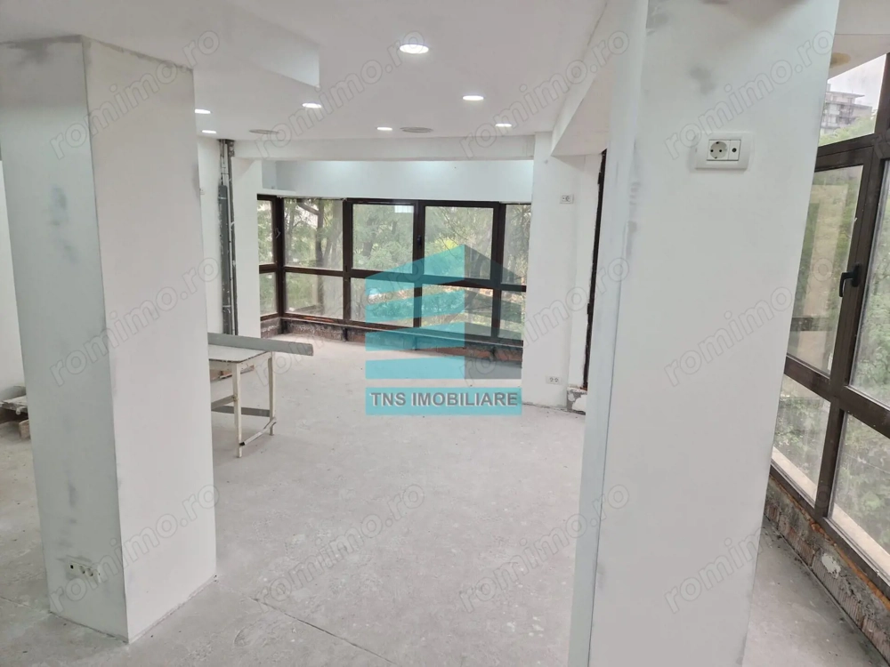 Clădire Modernă de Birouri -Spațiu Comercial,Titan–Bd.Liviu Rebrean Clădire Modernă de Birouri -Spațiu Comercial,Titan–Bd.Liviu Rebrean