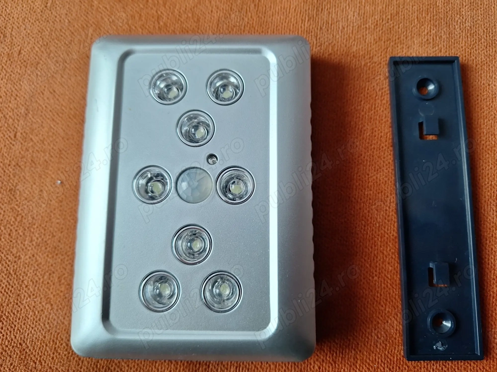Lanterna - Lampa  -  Proiector - LED cu senzor PIR