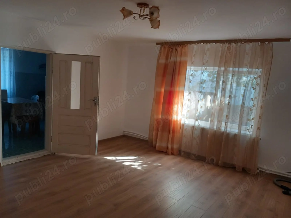 vand aprtament la vila partier deosebit