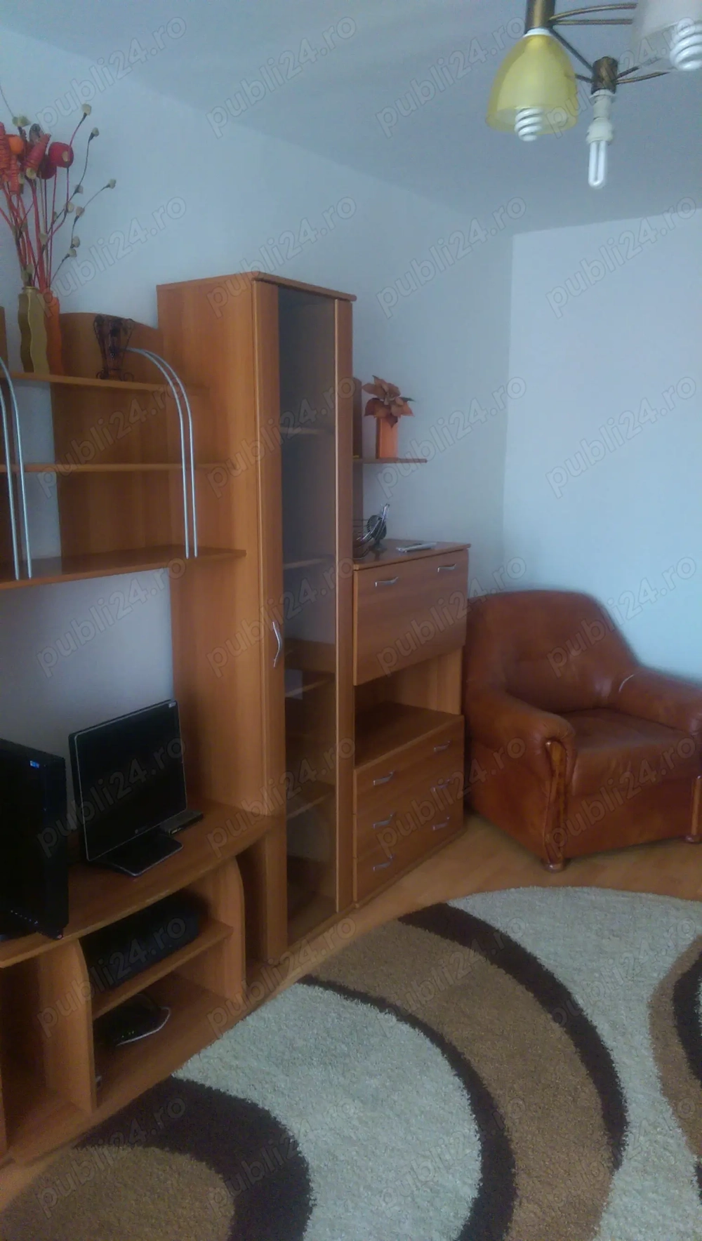  Proprietar - Inchiriez apartament 3 camere