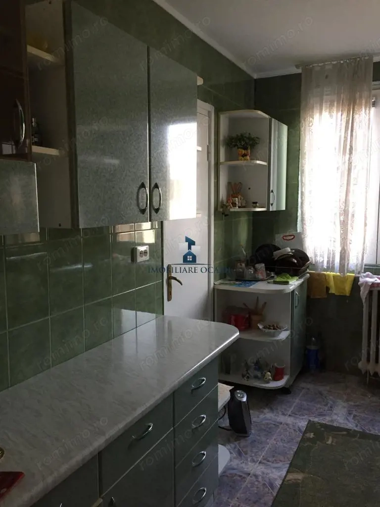 Vanzare Apartament 3 Camere Semidecomandat Berceni-Spinis