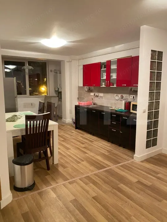 Apartament semidecomandat cu 2 camere, 68 mp, parcare, zona Jysk