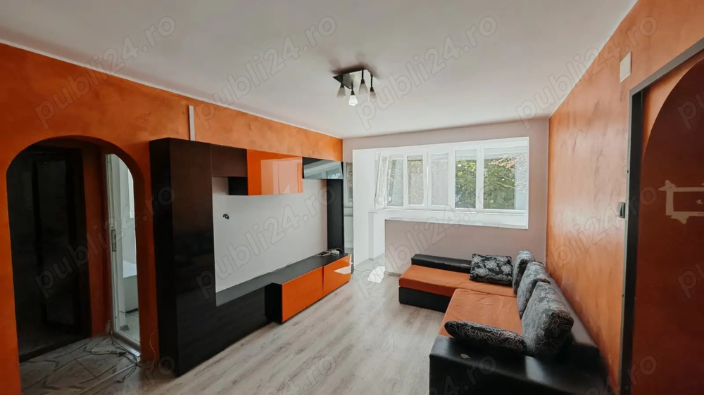 De vânzare   apartament 3 camere, Mazepa I, etaj 1