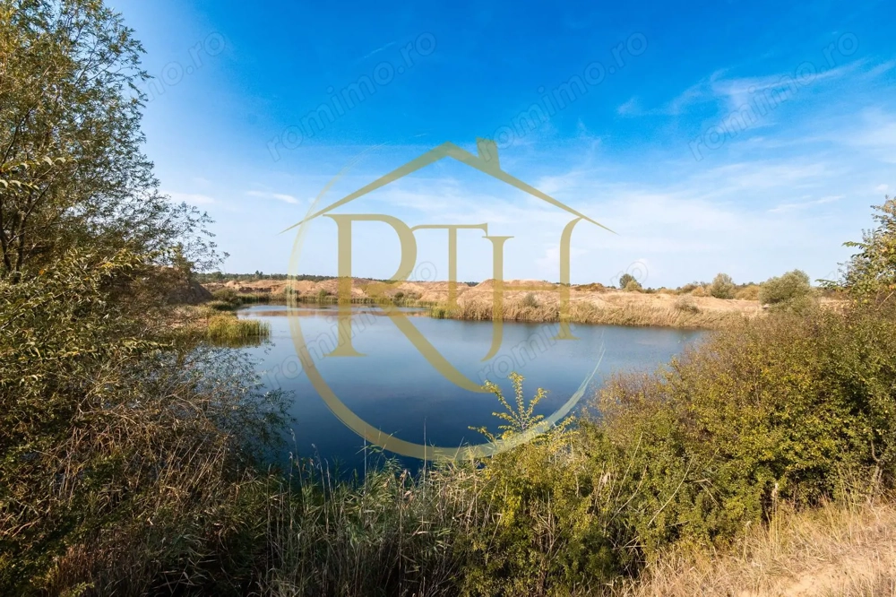 Investiție unică, 10 ha teren cu luciu de apă, ideal pentru turism și agrement!