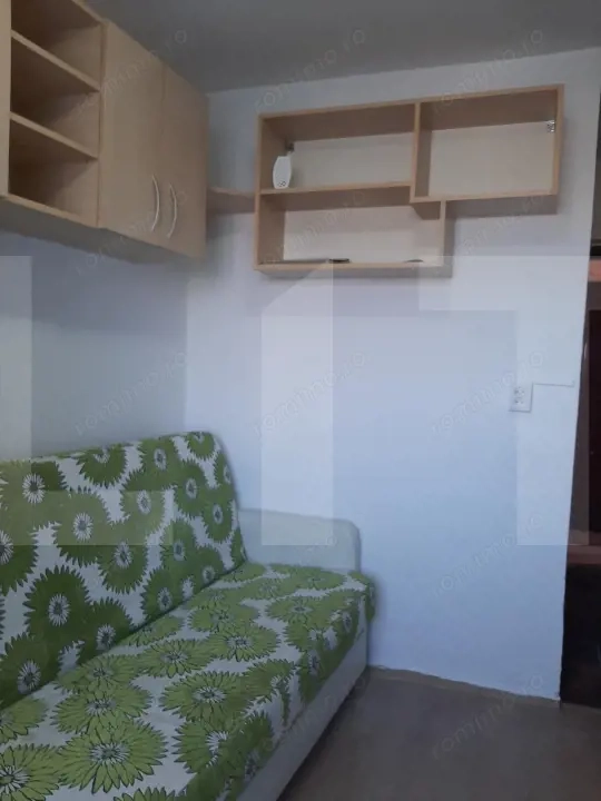 Garsonieră de vanzare, 12 mp, zona Iuliu Maniu