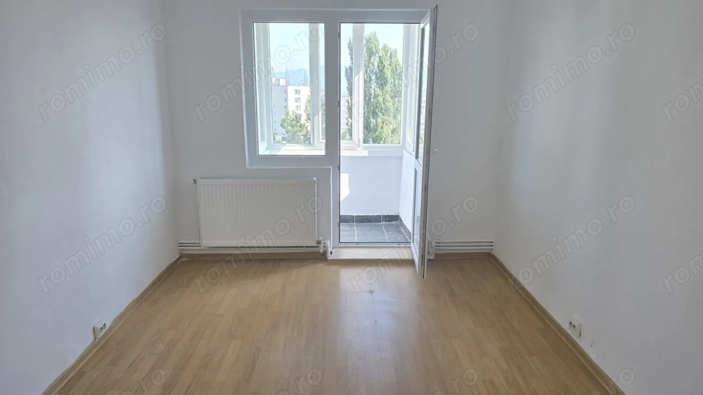 Vand apartament 2 camere in Deva, zona Micro 15 (Lidl), izolat exterior, suprafata utila 36 mp, 