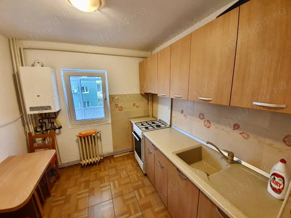 Proprietar, 2 camere et. 3 din 4, Veteranilor Lujerului (3 min. de metrou) centrala proprie, mobilat