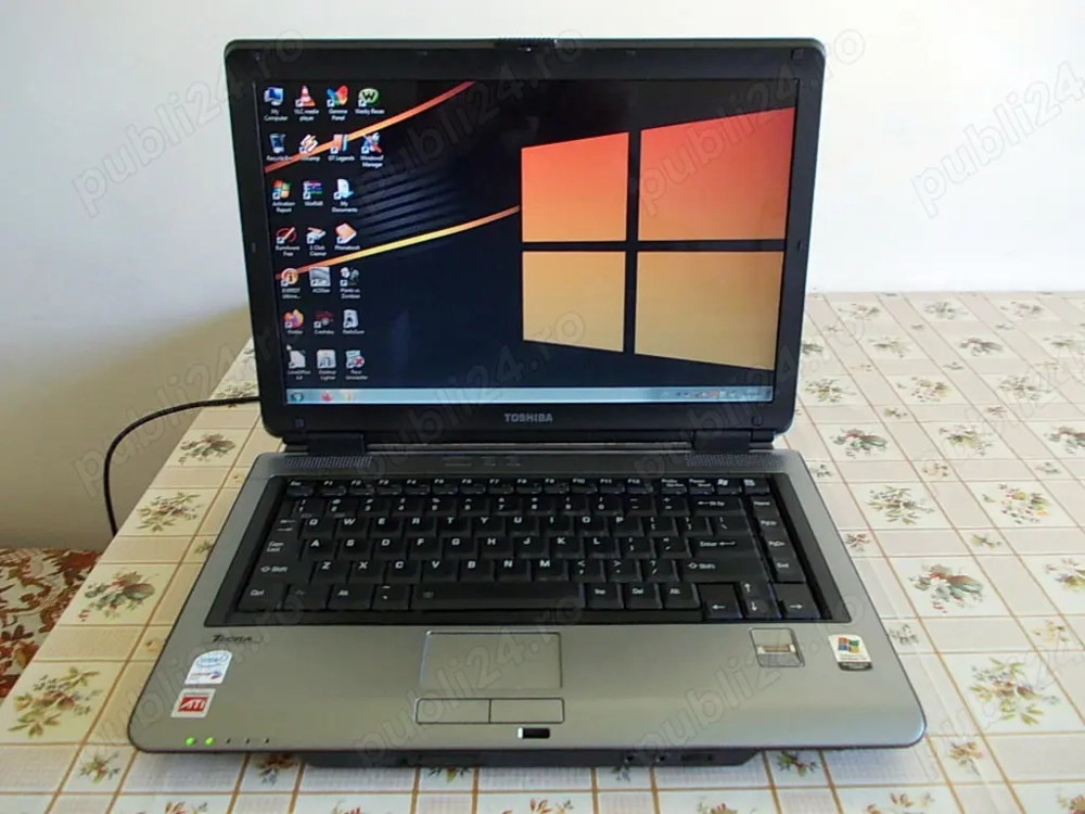 Laptop retro Toshiba Tecra A6 + incarcator