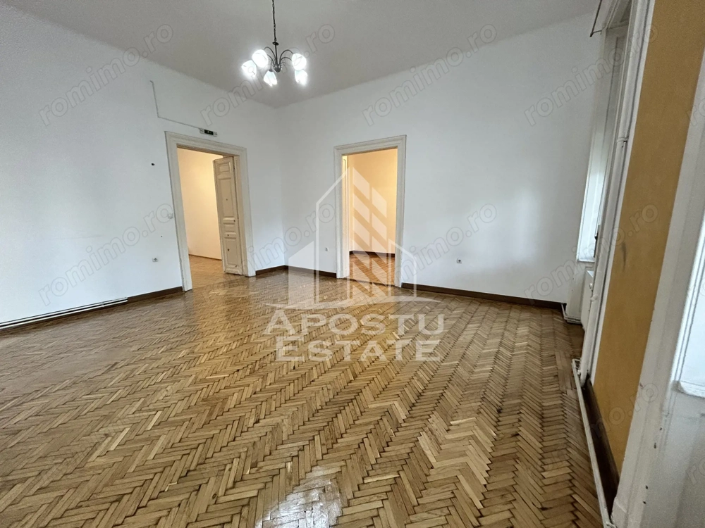 Spatiu 147 mp pentru birouri in spate la Catedrala Spatiu 147 mp pentru birouri in spate la Catedrala