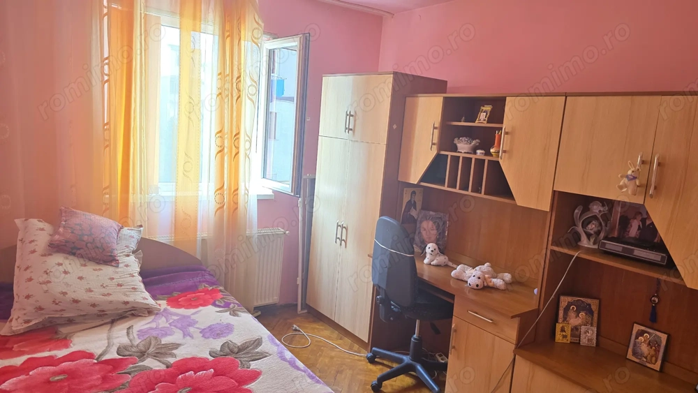 Vand apartament cu 2 camere in Deva, zona Dacia, etaj 2, mobilat, utilat