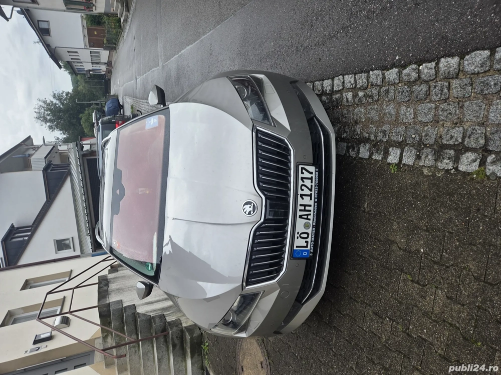 Se vinde mașină Skoda Superb