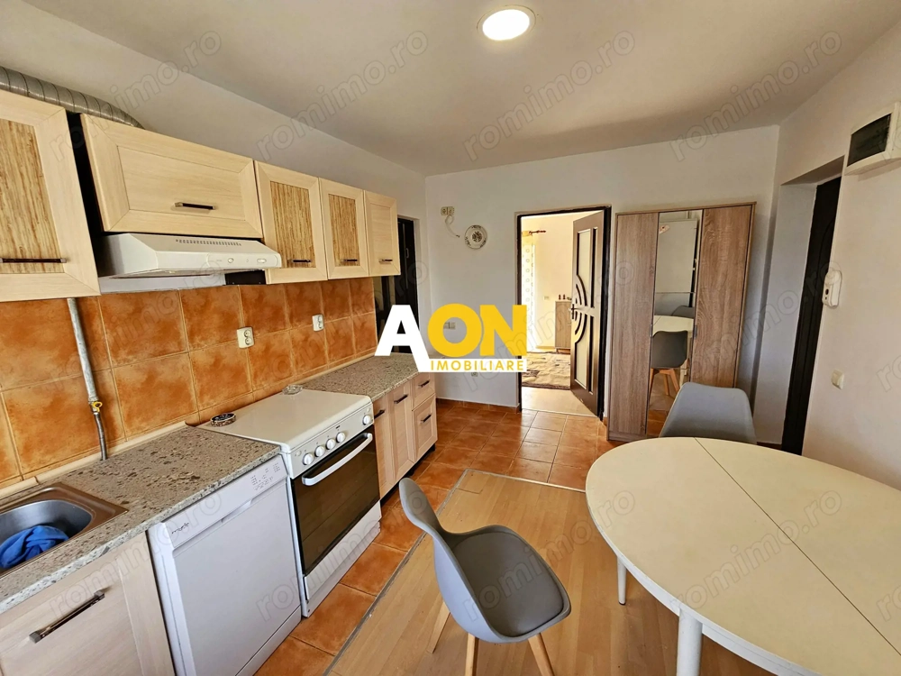 Apartament 3 camere, etaj 3, mobilat, utilat, zona Piata Cetate