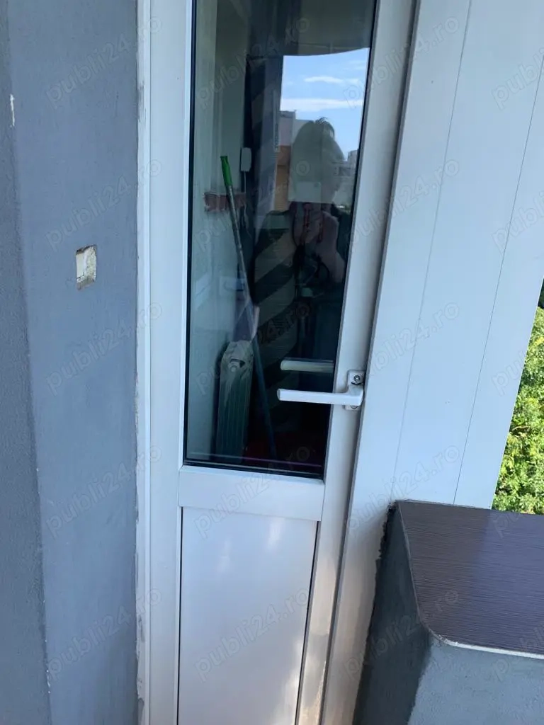 De vanzare   Apartament 3 camere, direct proprietar  