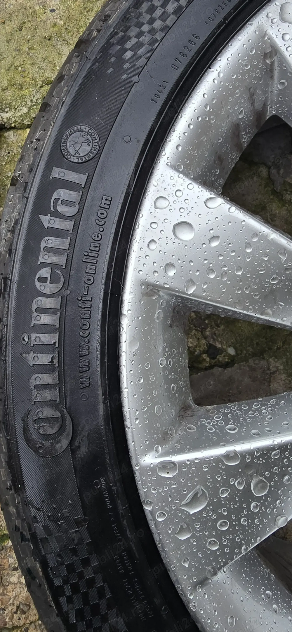 Auto moto ,roti si genti