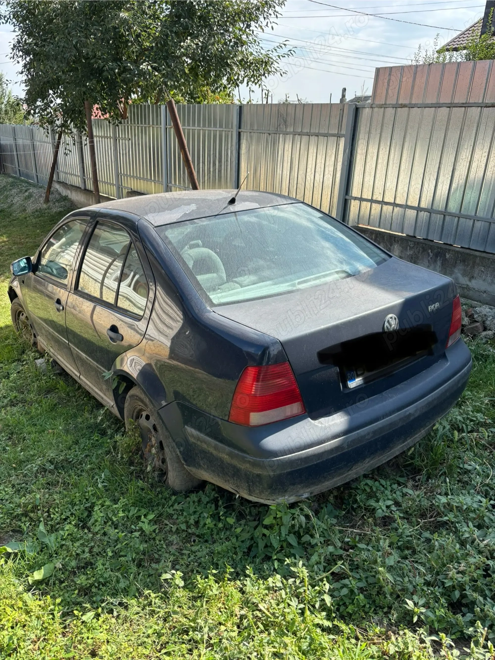 De vânzare VW Bora 1.6 pentru dezmembrări