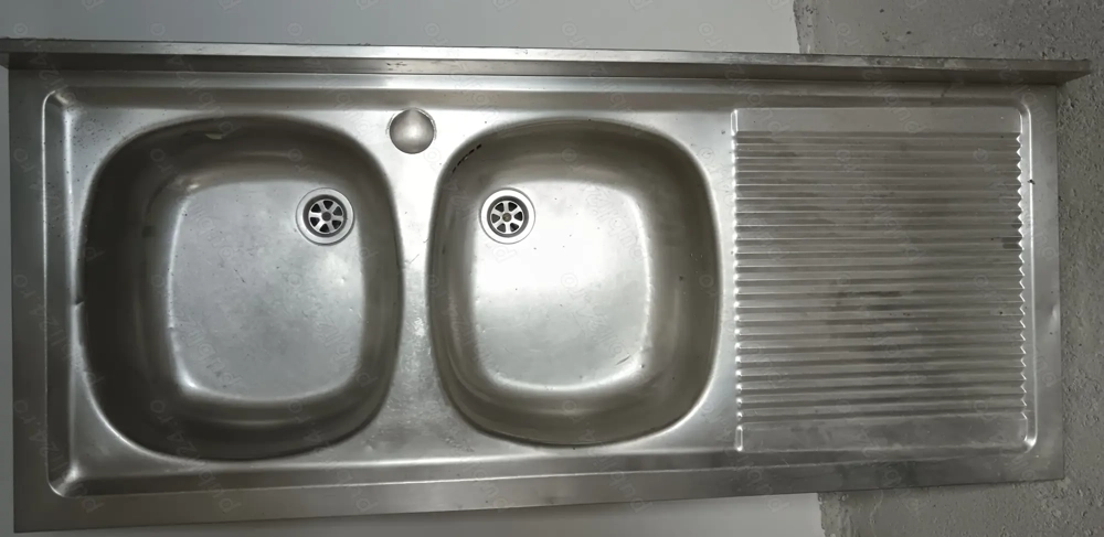 Vând soba godin și chiuveta inox zona Piatra Neamț 