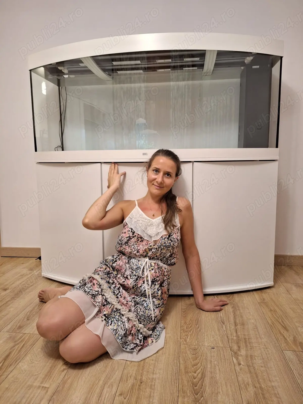 Vând Acvariu Second Hand   Stare Impecabilă