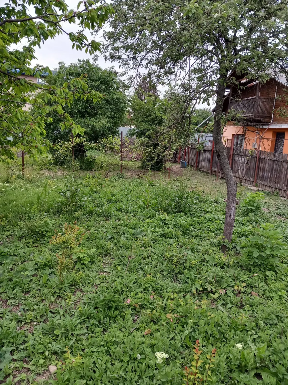 Teren intravilan 400 mp cu constructie 72 mp - CARTIER MITICA  APOSTOL