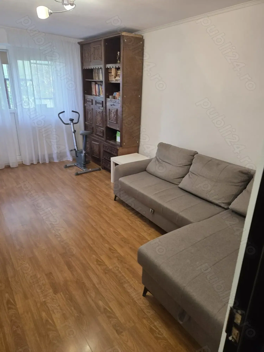 Apartament 3 camere modernizat, Micro 9   Piata 1 mai & Șc M Viteazul