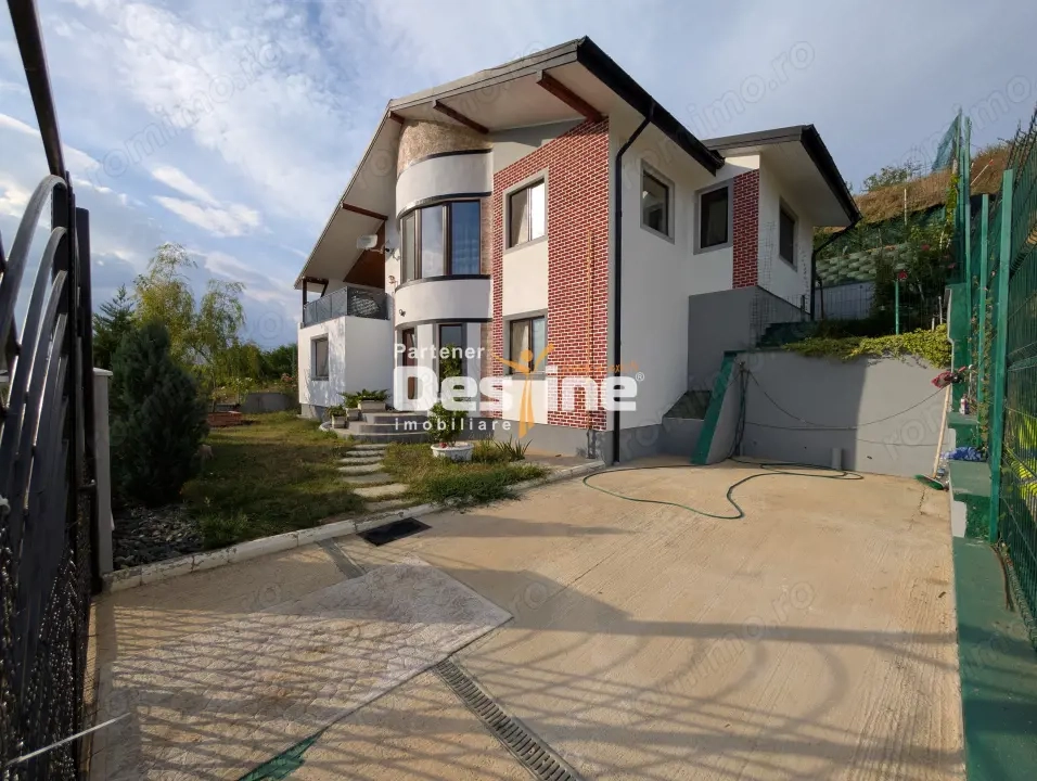 Casă individuală D+P 145 mp si 737 mp teren mobilata și utilată - Bucium Plopi