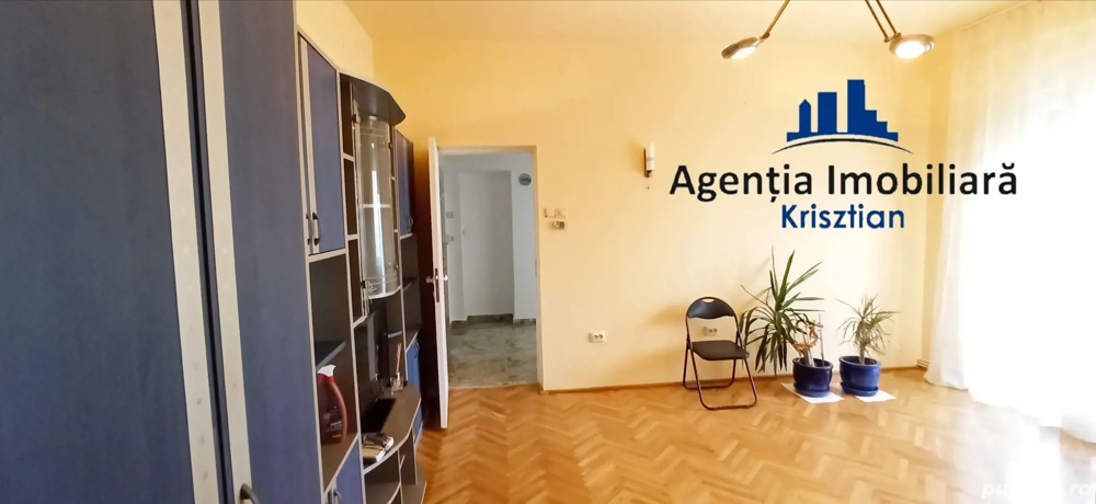 Apartament cu 3 camere de vânzare - Zona străzii Mihai Viteazul 