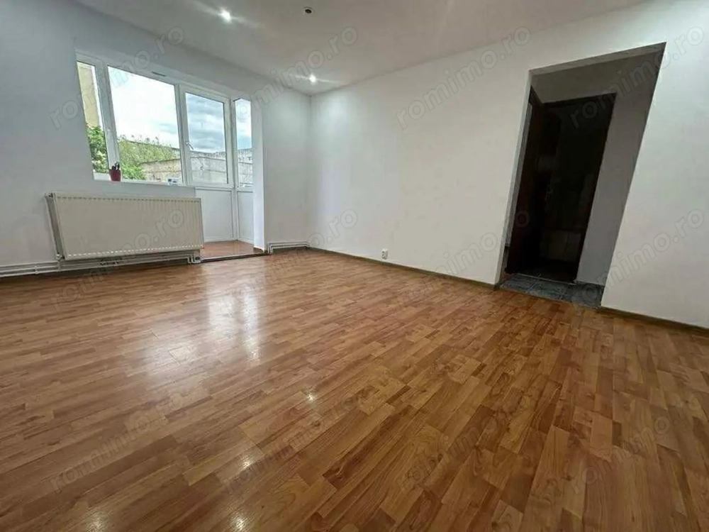 2 camere .. etajul 2 cu centrala ... 72500 euro