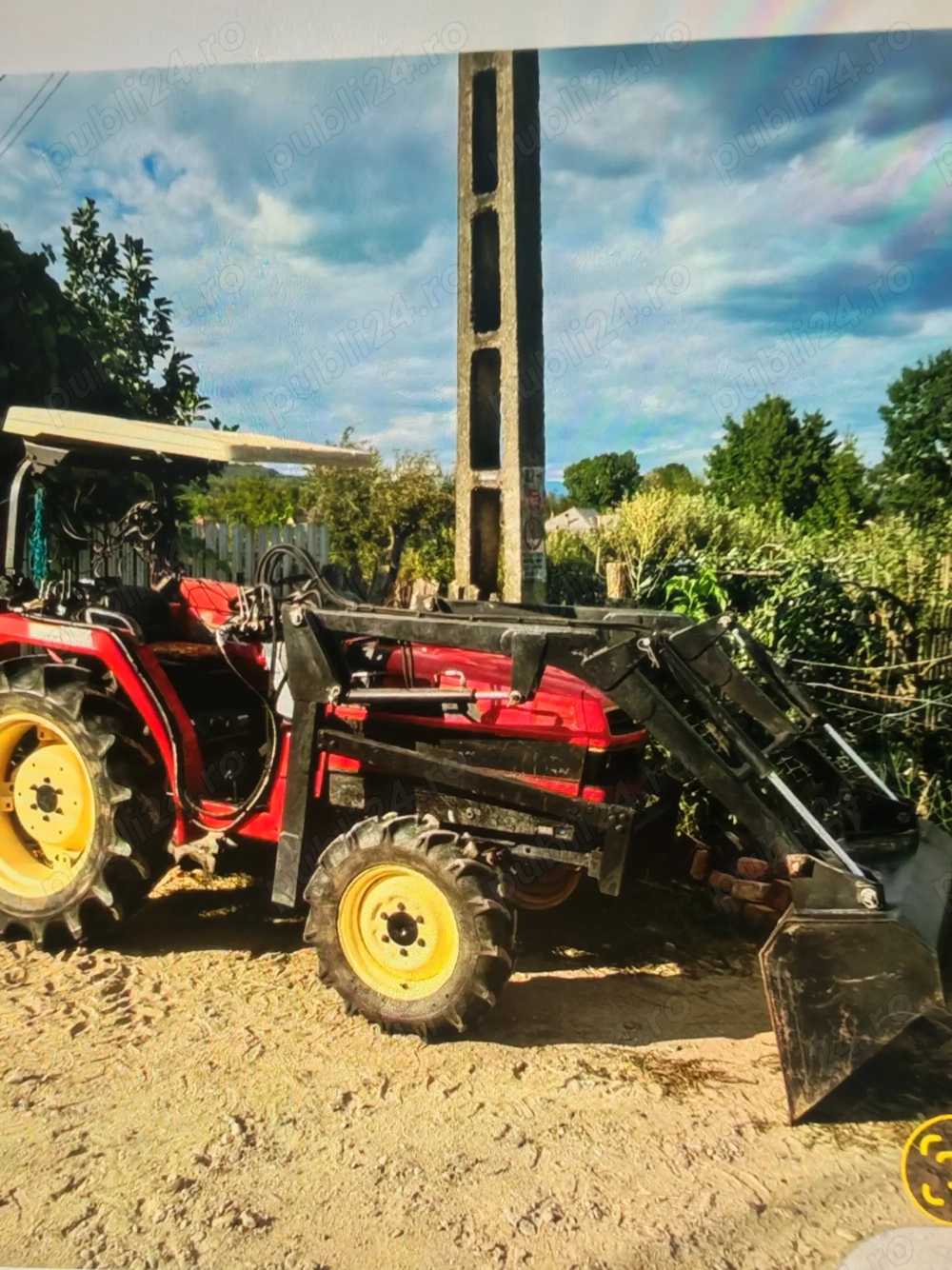 Vând tractor Mitsubishi