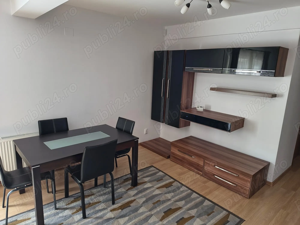 Apartament 3 camere zona Campului
